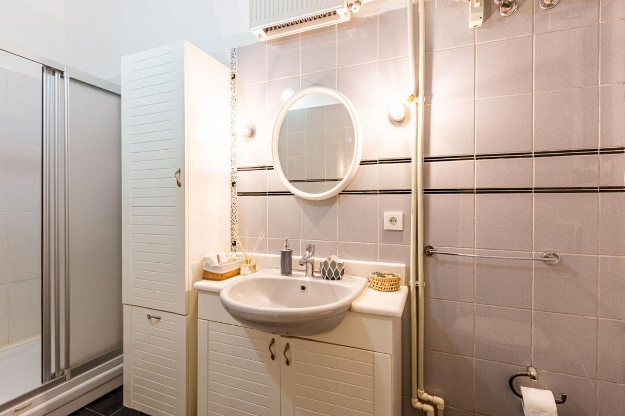 Historical Flat With A Lovely Sea View In Beyoglu İstanbul Dış mekan fotoğraf