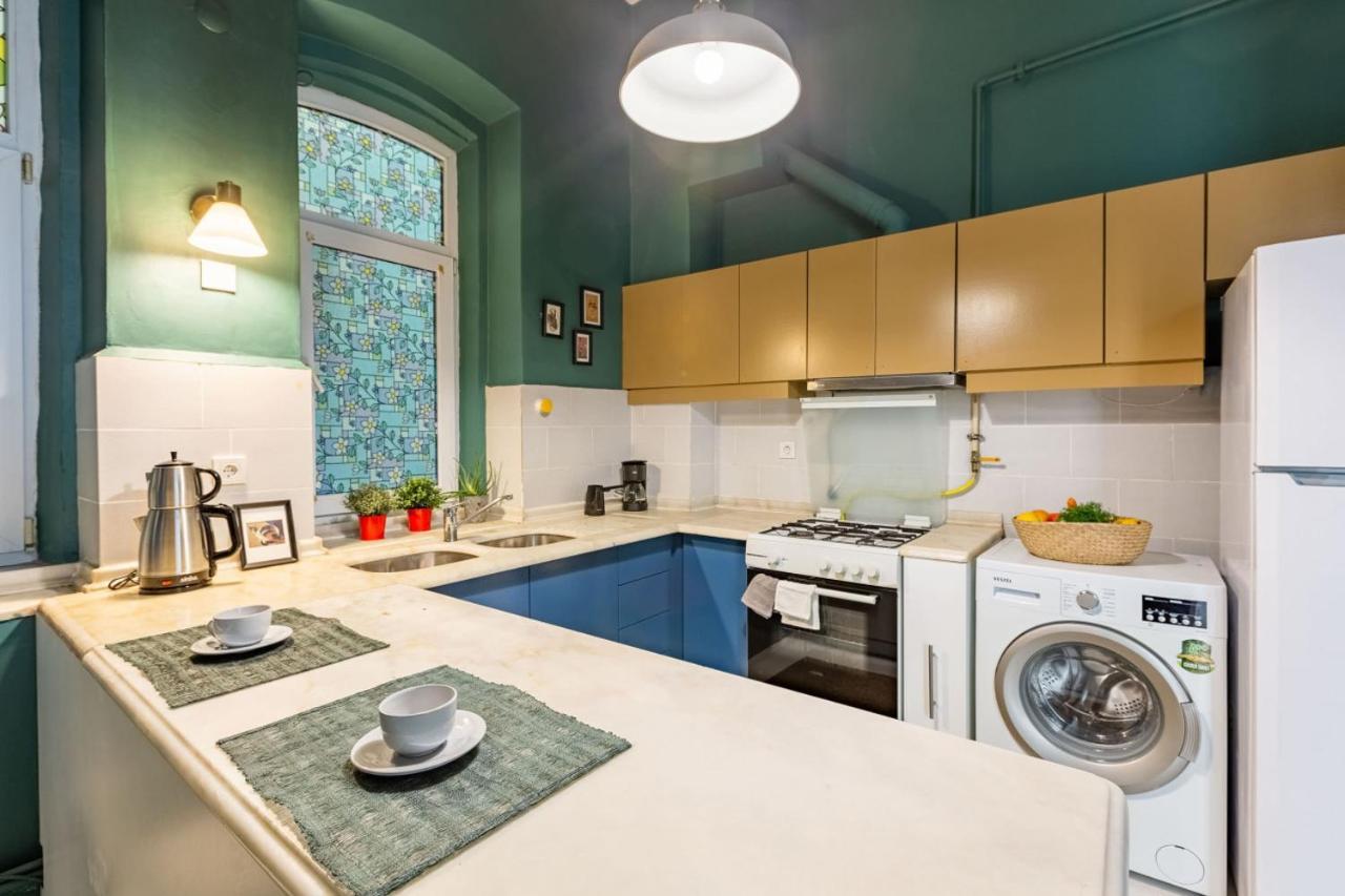 Historical Flat With A Lovely Sea View In Beyoglu İstanbul Dış mekan fotoğraf