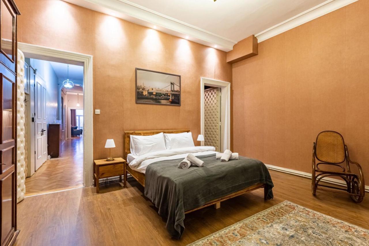 Historical Flat With A Lovely Sea View In Beyoglu İstanbul Dış mekan fotoğraf
