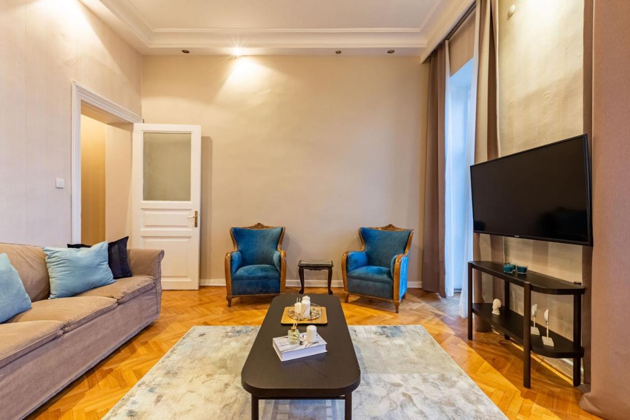 Historical Flat With A Lovely Sea View In Beyoglu İstanbul Dış mekan fotoğraf